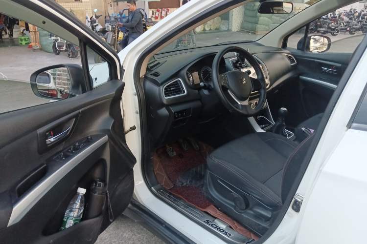 Used Suzuki S-Cross 2014 1.6L Manual Two-Wheel Drive Entry Model Driver Seat