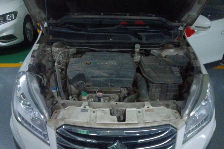 Used Suzuki S-Cross 2014 1.6L CVT Two-Wheel Drive Elite Version Engine Bay