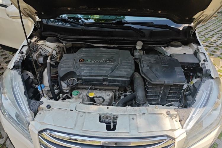 Used Suzuki S-Cross 2014 1.6L CVT Two-Wheel Drive Elite Version Engine Bay