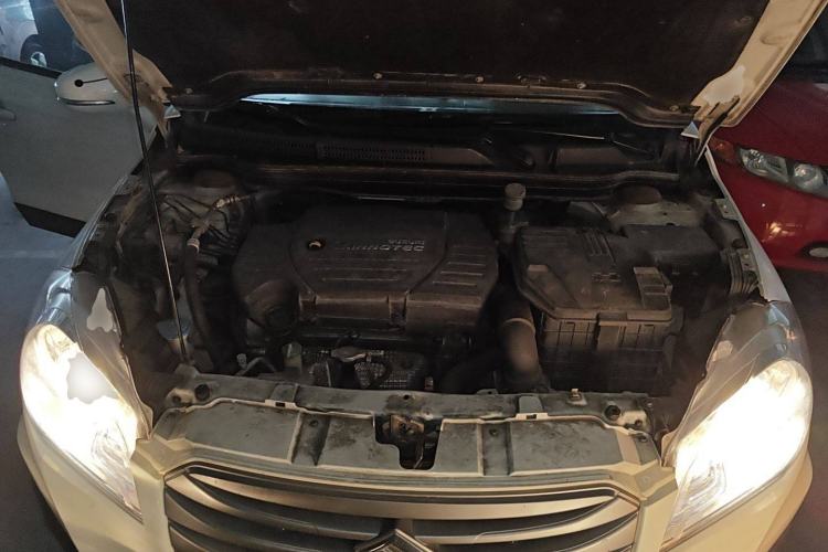 Used Suzuki S-Cross 2014 1.6L CVT Two-Wheel Drive Entry Model Engine Bay