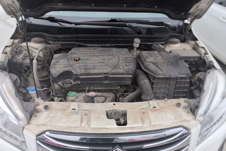 Used Suzuki S-Cross 2014 1.6L CVT Four-Wheel Drive Luxury Version Engine Bay