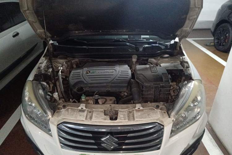 Used Suzuki S-Cross 2014 1.6L CVT Two-Wheel Drive Elite Version Engine Bay