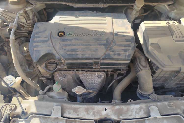 Used Suzuki S-Cross 2014 1.6L Manual Two-Wheel Drive Entry Model Engine Bay