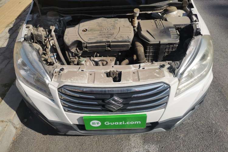 Used Suzuki S-Cross 2014 1.6L CVT Two-Wheel Drive Elite Version Engine Bay