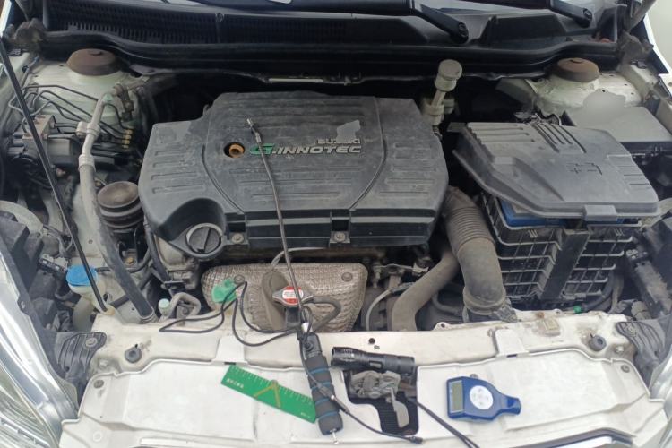 Used Suzuki S-Cross 2014 1.6L CVT Two-Wheel Drive Elite Version Engine Bay