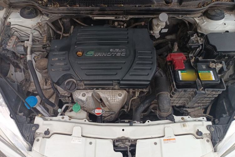 Used Suzuki S-Cross 2014 1.6L CVT Two-Wheel Drive Entry Model Engine Bay