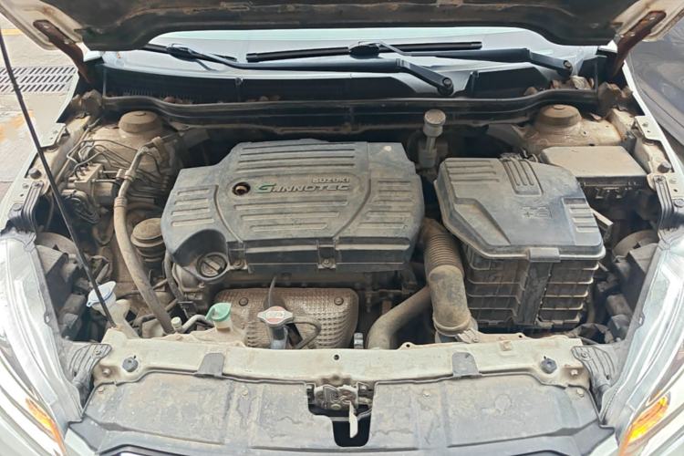 Used Suzuki S-Cross 2014 1.6L CVT Two-Wheel Drive Elite Version Engine Bay