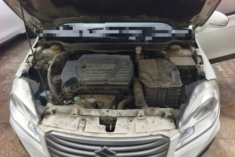 Used Suzuki S-Cross 2014 1.6L CVT Two-Wheel Drive Entry Model Engine Bay