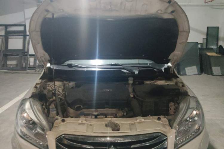 Used Suzuki S-Cross 2014 1.6L Manual Two-Wheel Drive Elite Model Engine Bay