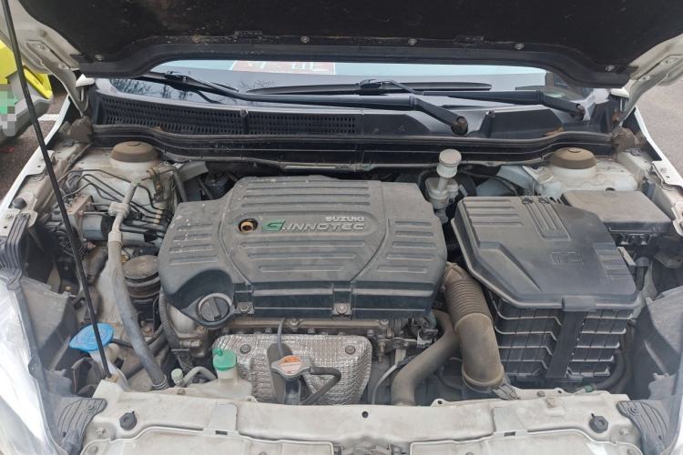 Used Suzuki S-Cross 2014 1.6L CVT Two-Wheel Drive Entry Model Engine Bay