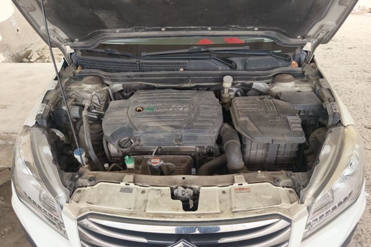 Used Suzuki S-Cross 2014 1.6L CVT Two-Wheel Drive Elite Version Engine Bay