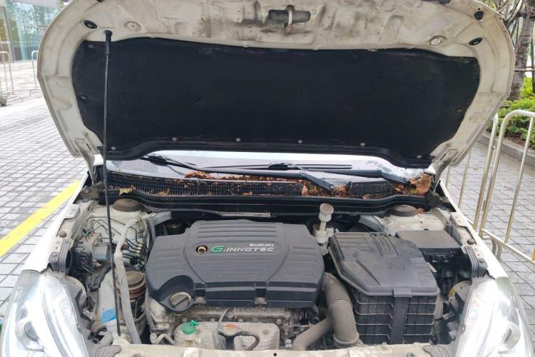 Used Suzuki S-Cross 2014 1.6L CVT Two-Wheel Drive Elite Version Engine Bay
