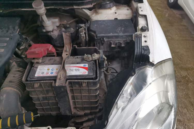 Used Suzuki S-Cross 2014 1.6L Manual Two-Wheel Drive Entry Model Engine Bay Left