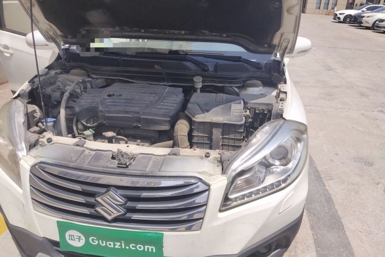Used Suzuki S-Cross 2014 1.6L CVT Two-Wheel Drive Elite Version Engine Bay Left