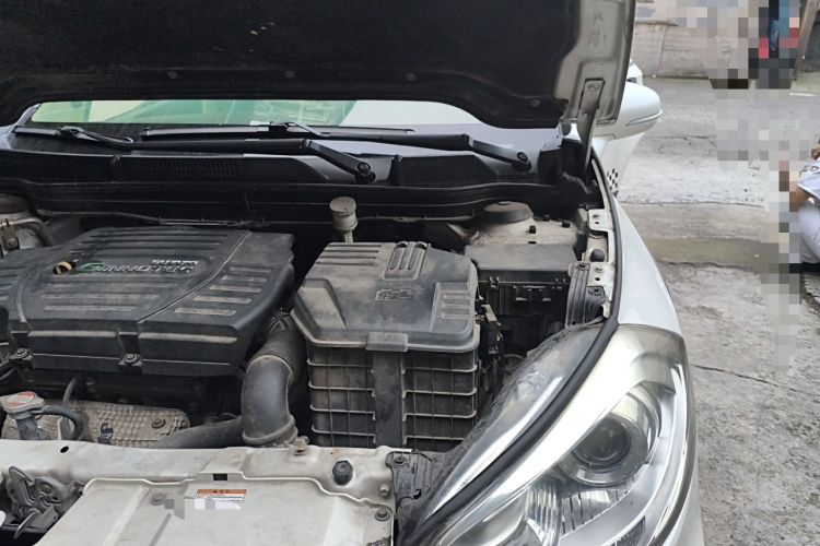 Used Suzuki S-Cross 2014 1.6L Manual Two-Wheel Drive Elite Model Engine Bay Left