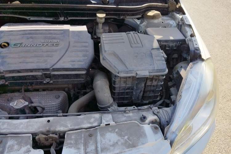 Used Suzuki S-Cross 2014 1.6L CVT Two-Wheel Drive Elite Version Engine Bay Left