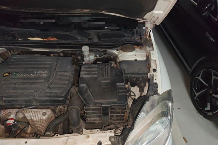 Used Suzuki S-Cross 2014 1.6L Manual Two-Wheel Drive Entry Model Engine Bay Left