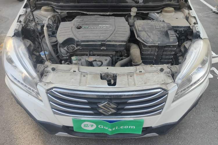 Used Suzuki S-Cross 2014 1.6L CVT Four-Wheel Drive Luxury Version Engine Bay