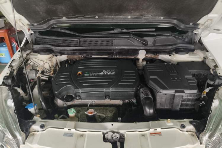 Used Suzuki S-Cross 2014 1.6L CVT Four-Wheel Drive Luxury Version Engine Bay