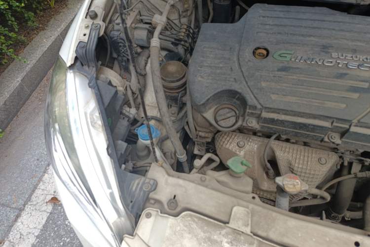 Used Suzuki S-Cross 2014 1.6L CVT Two-Wheel Drive Elite Version Engine Bay Right