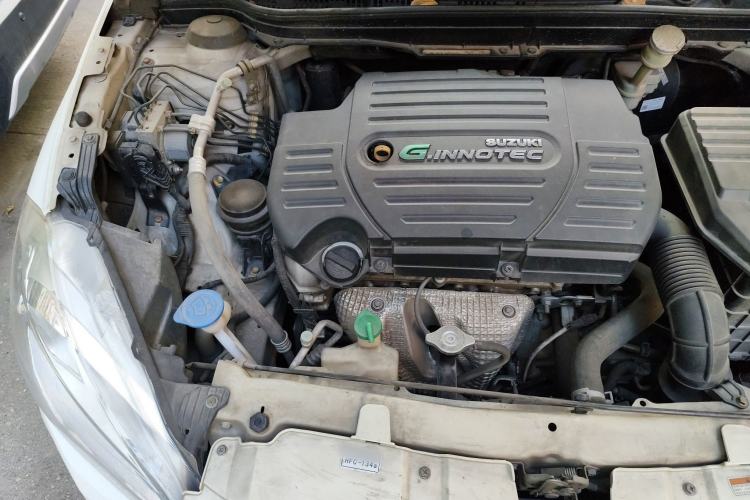 Used Suzuki S-Cross 2014 1.6L CVT Two-Wheel Drive Entry Model Engine Bay Right