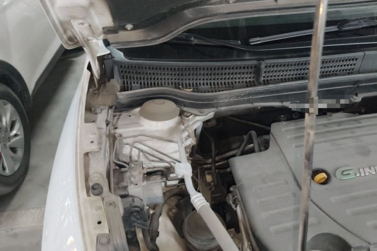 Used Suzuki S-Cross 2014 1.6L CVT Two-Wheel Drive Elite Version Engine Bay Right