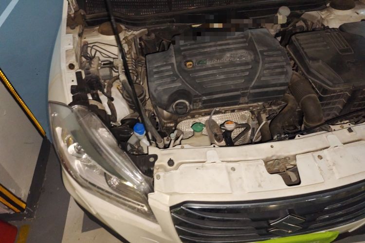 Used Suzuki S-Cross 2014 1.6L Manual Two-Wheel Drive Elite Model Engine Bay Right