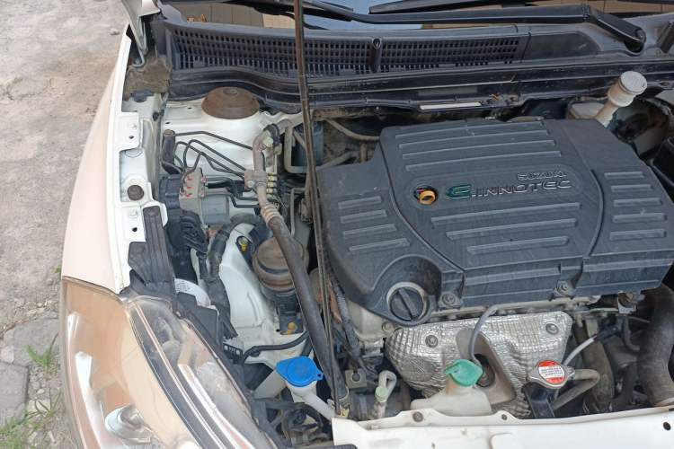 Used Suzuki S-Cross 2014 1.6L CVT Four-Wheel Drive Luxury Version Engine Bay Right