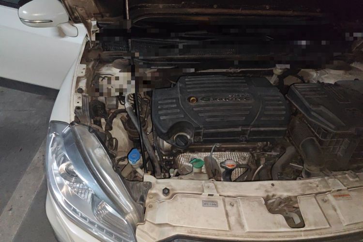 Used Suzuki S-Cross 2014 1.6L CVT Four-Wheel Drive Luxury Version Engine Bay Right