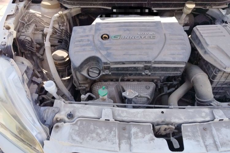Used Suzuki S-Cross 2014 1.6L CVT Two-Wheel Drive Elite Version Engine Bay Right