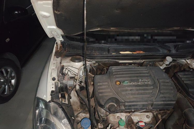 Used Suzuki S-Cross 2014 1.6L Manual Two-Wheel Drive Entry Model Engine Bay Right