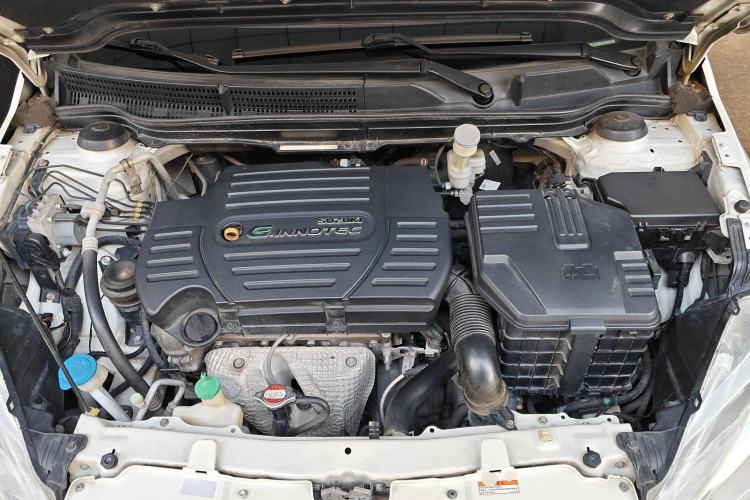 Used Suzuki S-Cross 2014 1.6L CVT Two-Wheel Drive Entry Model Engine Bay
