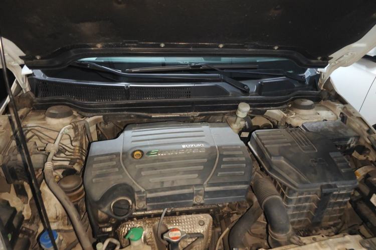 Used Suzuki S-Cross 2014 1.6L CVT Two-Wheel Drive Elite Version Engine Bay