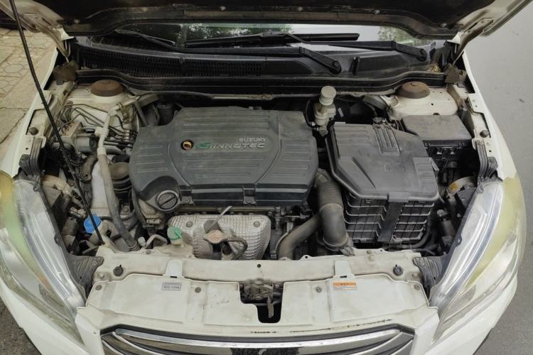 Used Suzuki S-Cross 2014 1.6L CVT Two-Wheel Drive Elite Version Engine Bay