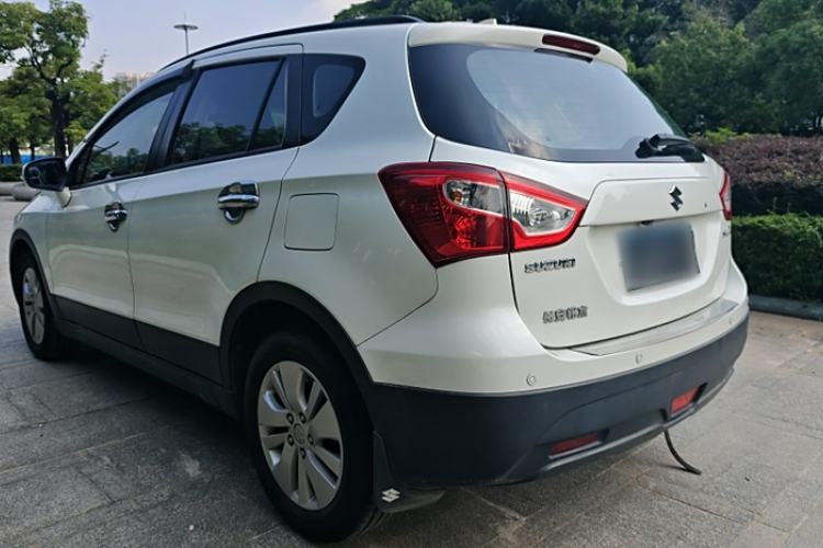 Used Suzuki S-Cross 2014 1.6L CVT Two-Wheel Drive Entry Model Exterior 1