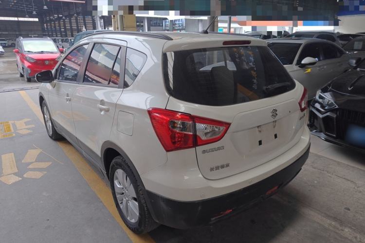 Used Suzuki S-Cross 2014 1.6L CVT Two-Wheel Drive Entry Model Exterior 2