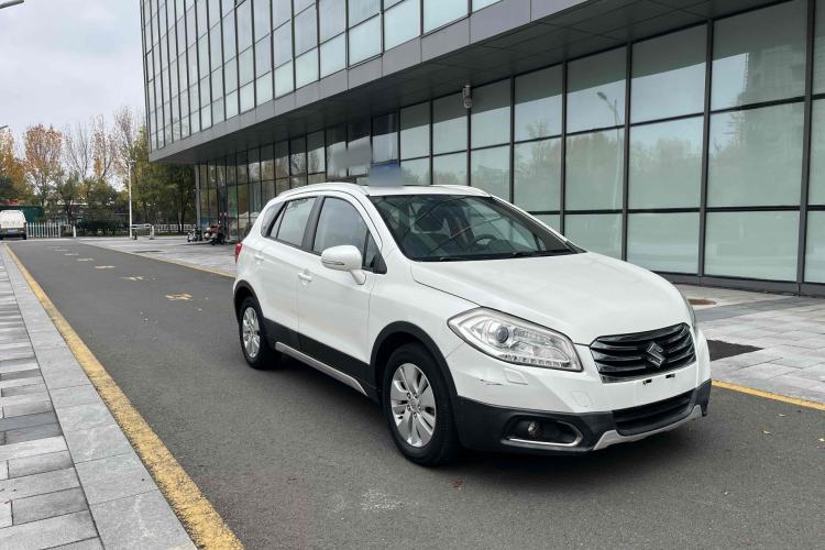 Used Suzuki S-Cross 2014 1.6L CVT Two-Wheel Drive Elite Version Exterior 2