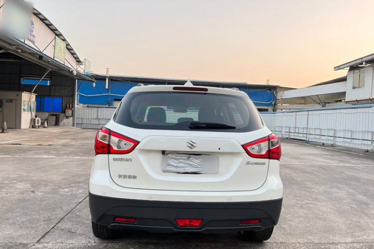 Used Suzuki S-Cross 2014 1.6L CVT Two-Wheel Drive Entry Model Exterior 4