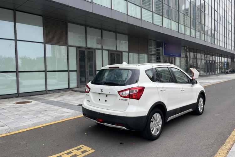 Used Suzuki S-Cross 2014 1.6L CVT Two-Wheel Drive Elite Version Exterior 4