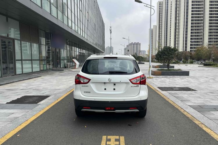 Used Suzuki S-Cross 2014 1.6L CVT Two-Wheel Drive Elite Version Exterior 5