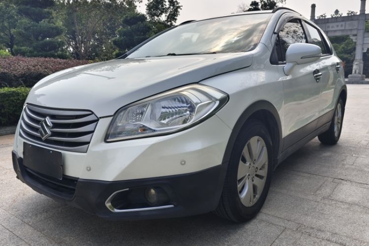 Used Suzuki S-Cross 2014 1.6L CVT Two-Wheel Drive Entry Model Exterior 6
