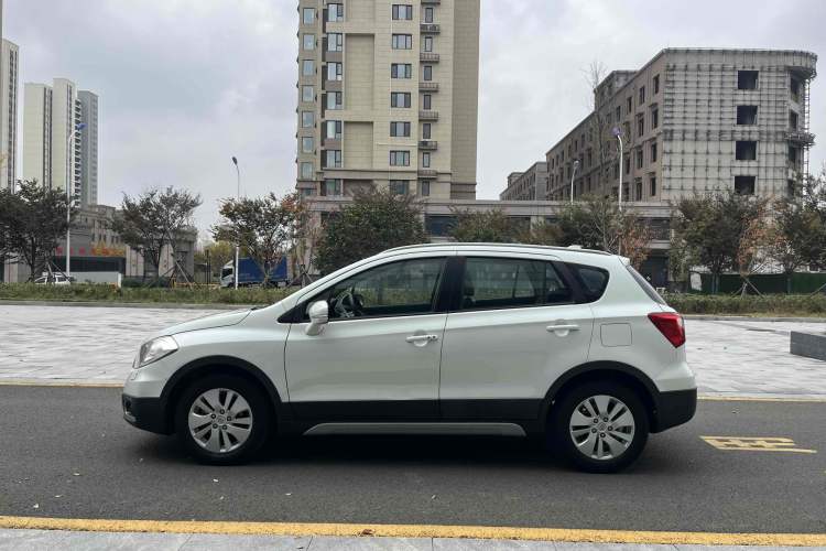 Used Suzuki S-Cross 2014 1.6L CVT Two-Wheel Drive Elite Version Exterior 9