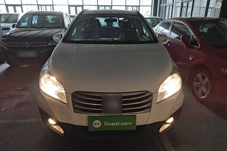 Used Suzuki S-Cross 2014 1.6L CVT Two-Wheel Drive Entry Model Front