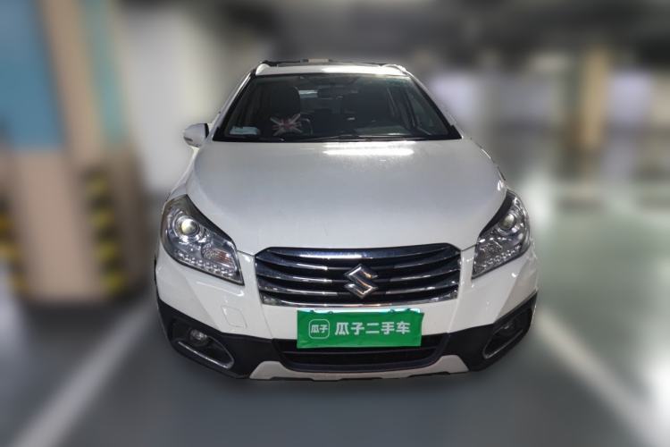 Used Suzuki S-Cross 2014 1.6L CVT Two-Wheel Drive Elite Version Front