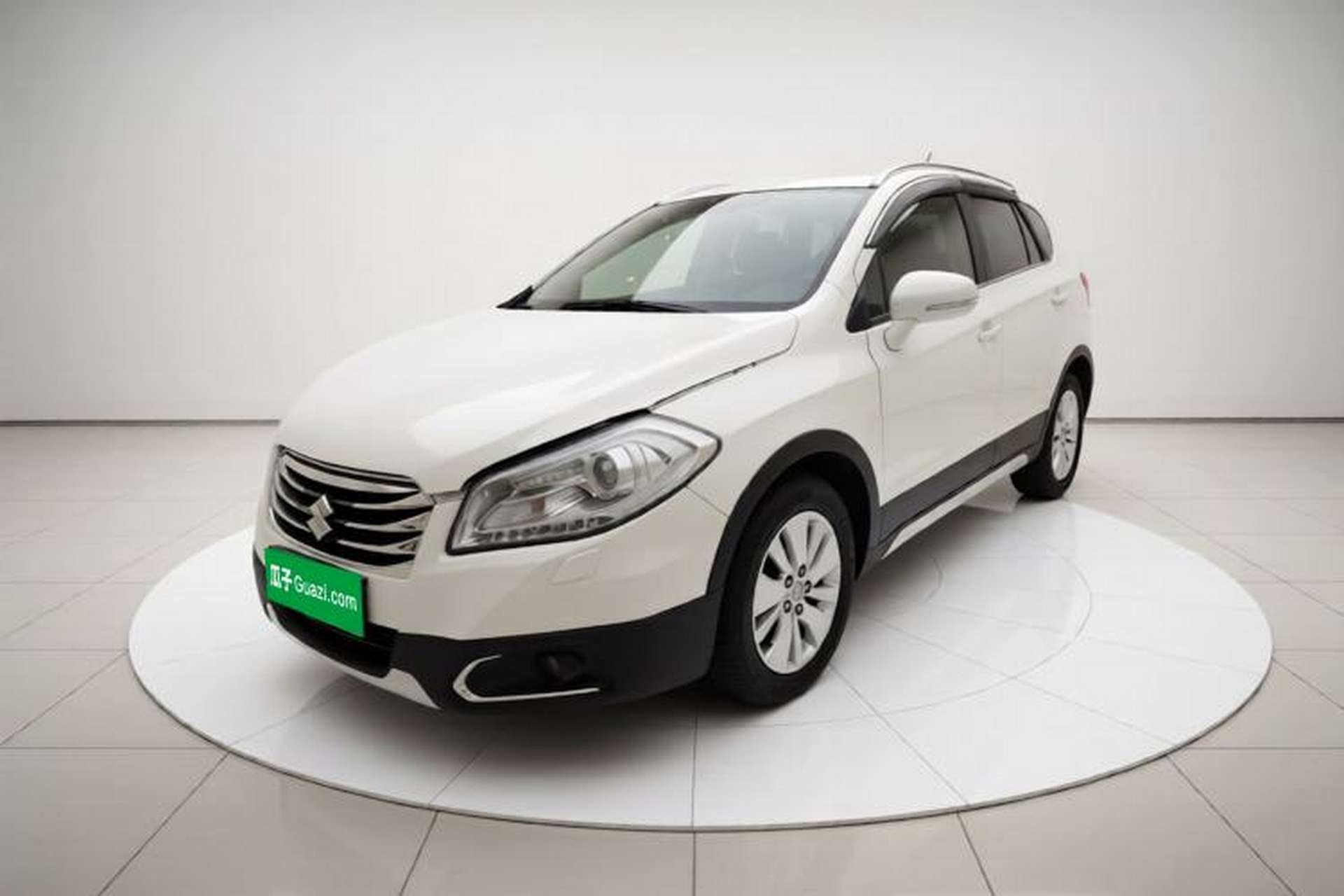 Used Suzuki S-Cross 2014 1.6L Manual Two-Wheel Drive Elite Model Front Left 45 Deg