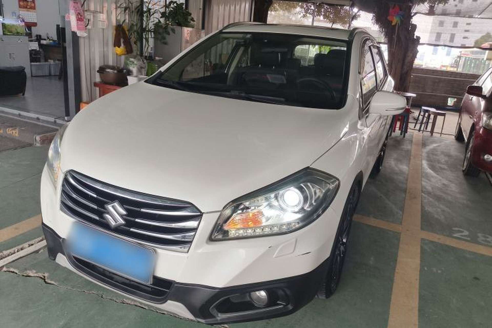 Used Suzuki S-Cross 2014 1.6L CVT Four-Wheel Drive Luxury Version Front Left 45 Deg