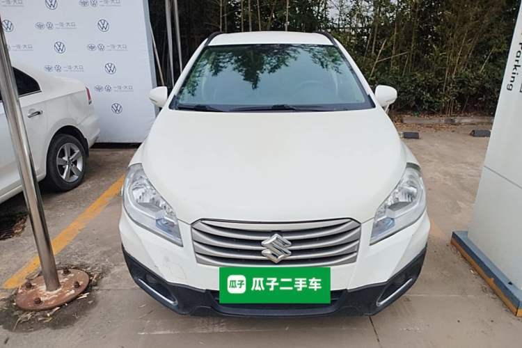 Used Suzuki S-Cross 2014 1.6L CVT Two-Wheel Drive Entry Model Front