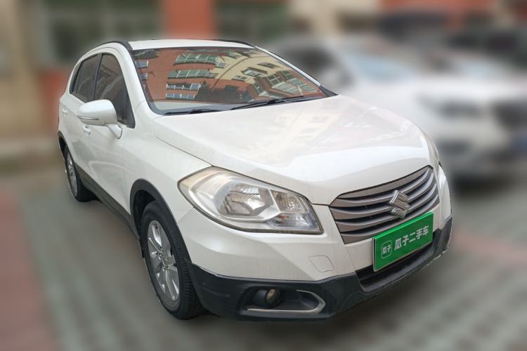 Used Suzuki S-Cross 2014 1.6L Manual Two-Wheel Drive Entry Model Front Right 45 Deg
