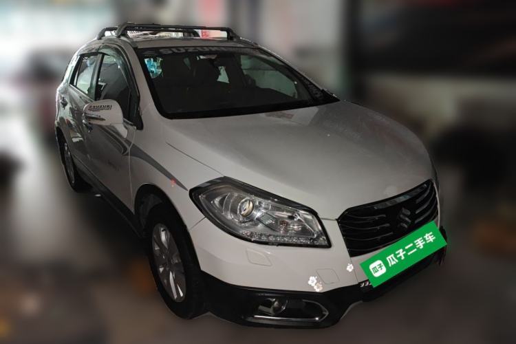 Used Suzuki S-Cross 2014 1.6L CVT Two-Wheel Drive Elite Version Front Right 45 Deg