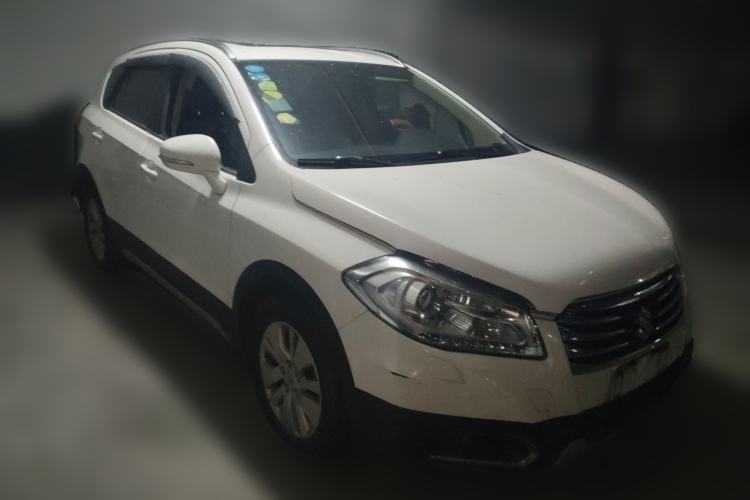 Used Suzuki S-Cross 2014 1.6L Manual Two-Wheel Drive Elite Model Front Right 45 Deg